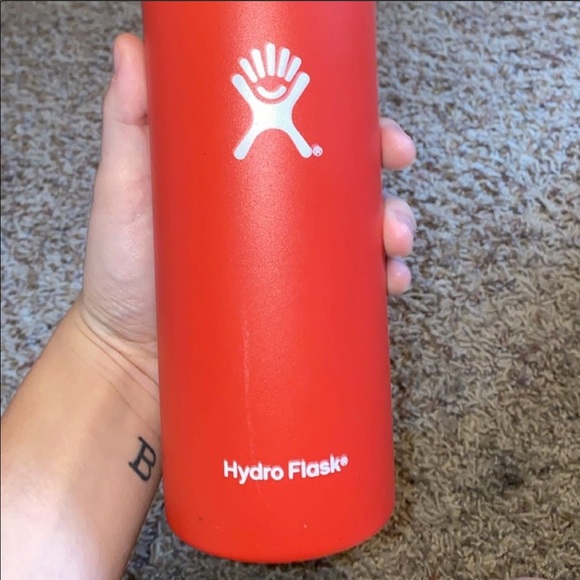 dark red hydroflask